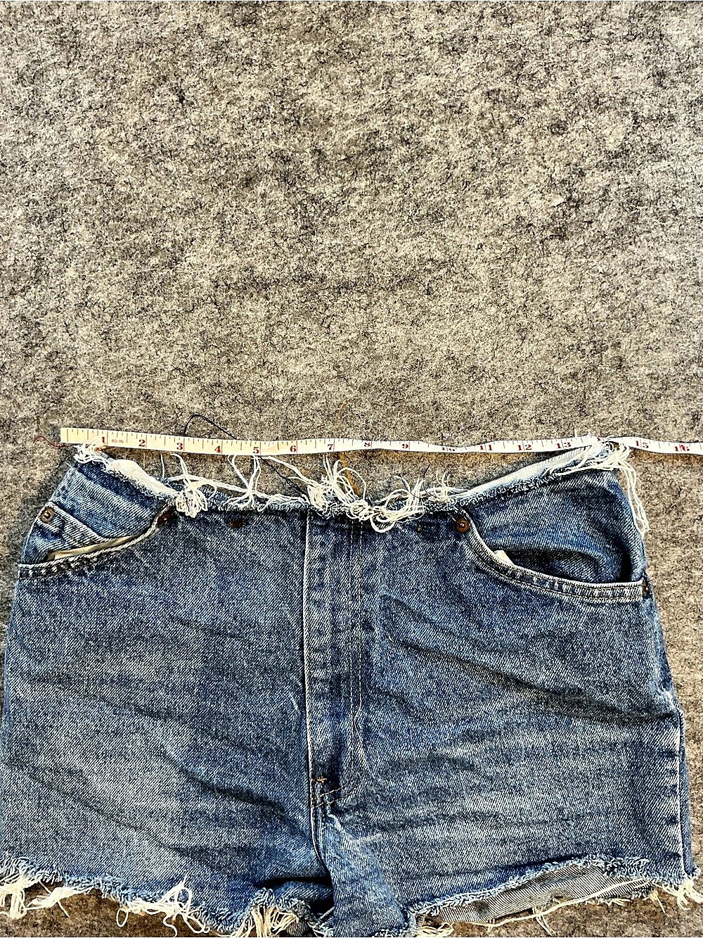 Levis Cut Off Distressed Denim Jean Shorts in Blue Size 28